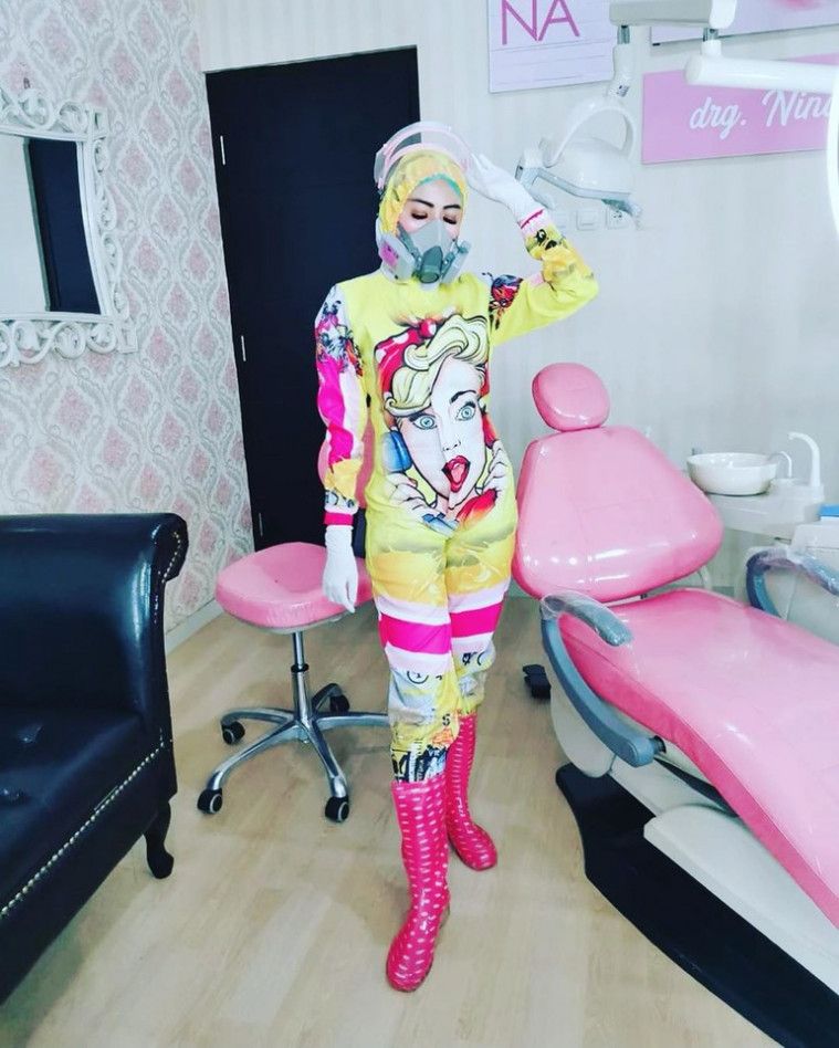 Nina Agustin, dokter gigi asal Malang, Jawa Timur