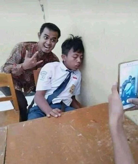 Kelakuan unik warga Indonesia