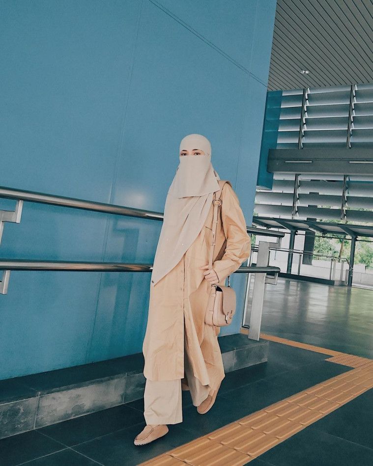 Neelofa