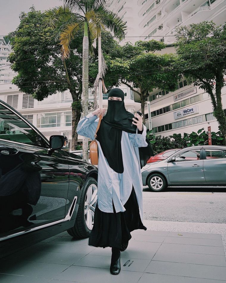 Neelofa