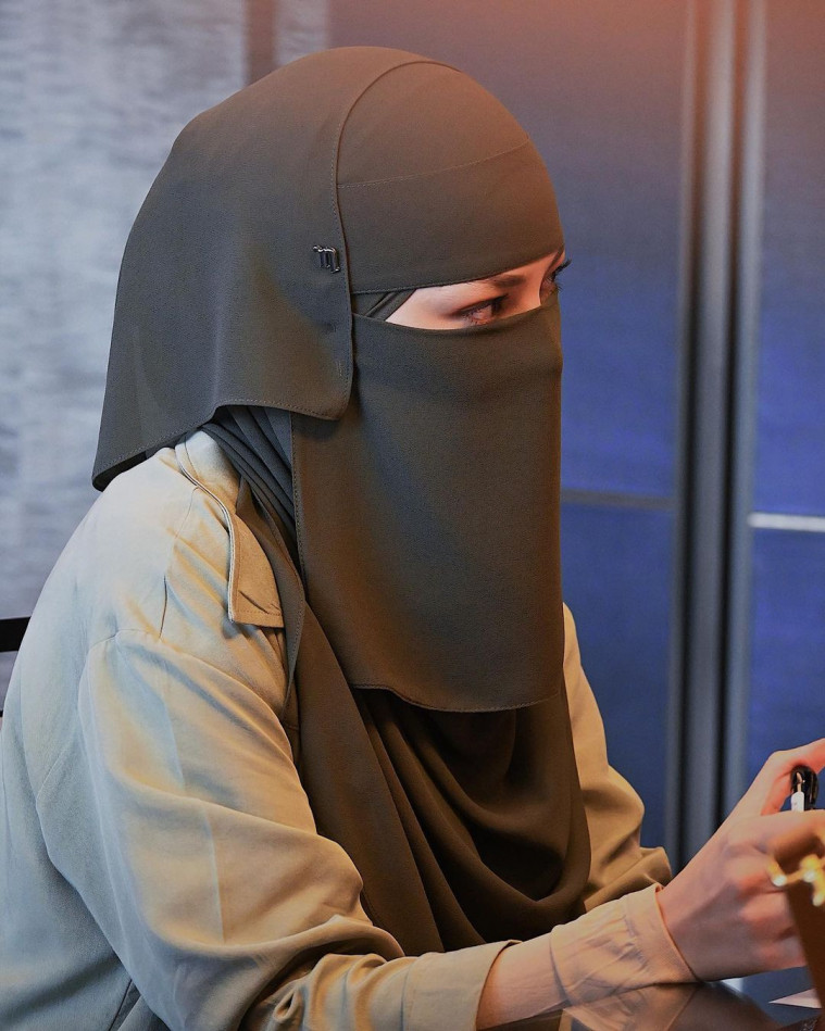 Neelofa