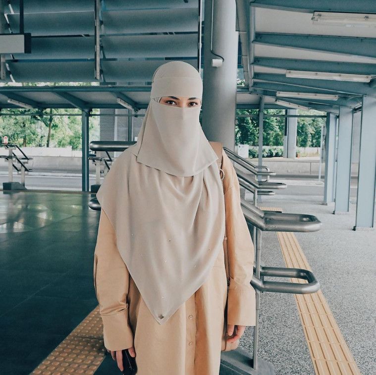 Neelofa