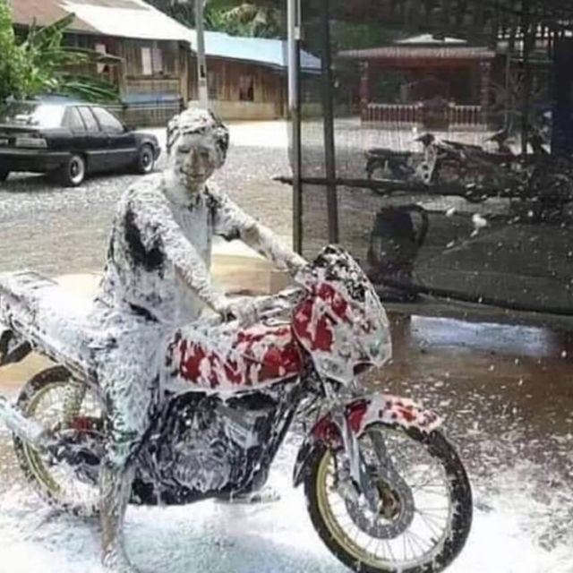 Aku pasrah saja, tolong aku Tuhan