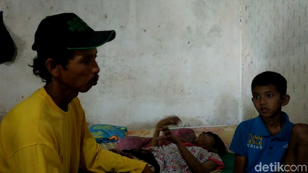 Ilutrasi gadis bersekolah
