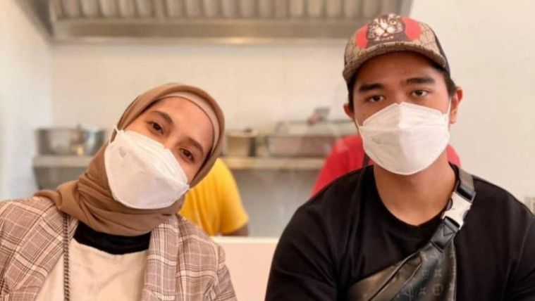 Potret kebersamaan Felicia dan keluarga Kaesang.