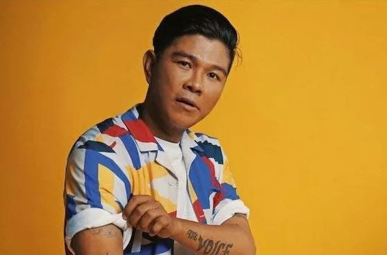 Artis Indonesia yang kini populer namun dulu bekerja sebagai kuli bangunan.