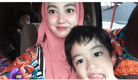 Potret Terbaru Maissy Mantan Penyanyi Cilik