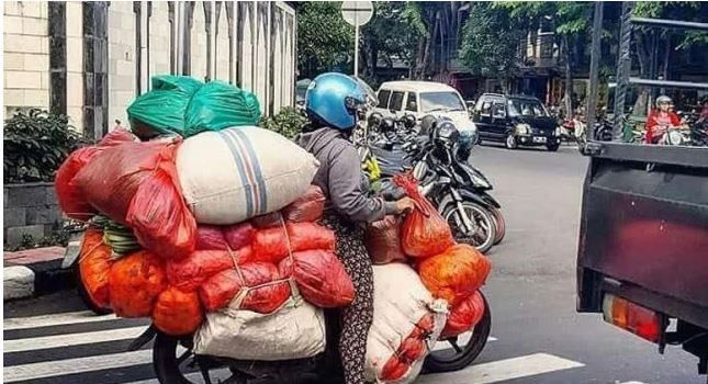 Kebiasaan unik orang Indonesia