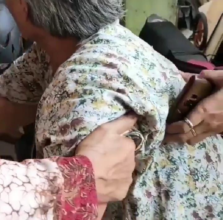 Nenek dianiaya cucu viral di media sosial