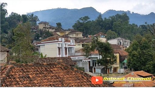 Deretan rumah mewah milik pedagang roti bakar