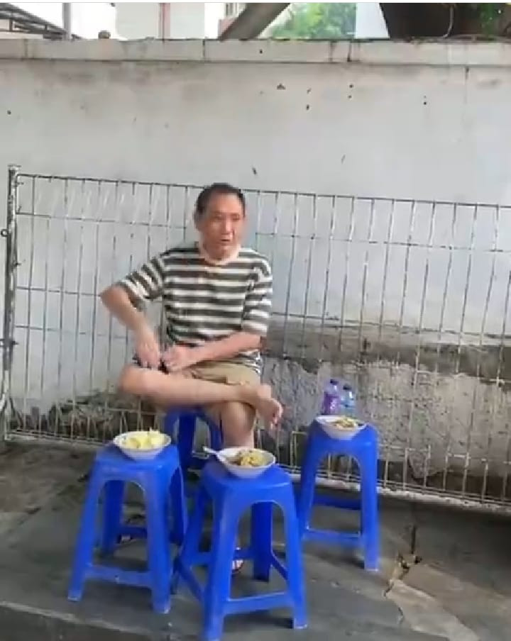 Tampilan sederhana Jusuf Hamka