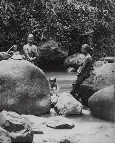 Foto lawas wanita Indonesia tahun 1970-an