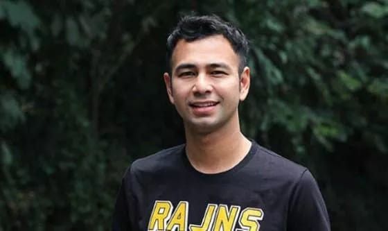 Reza Rahadian dan Agnez Mo
